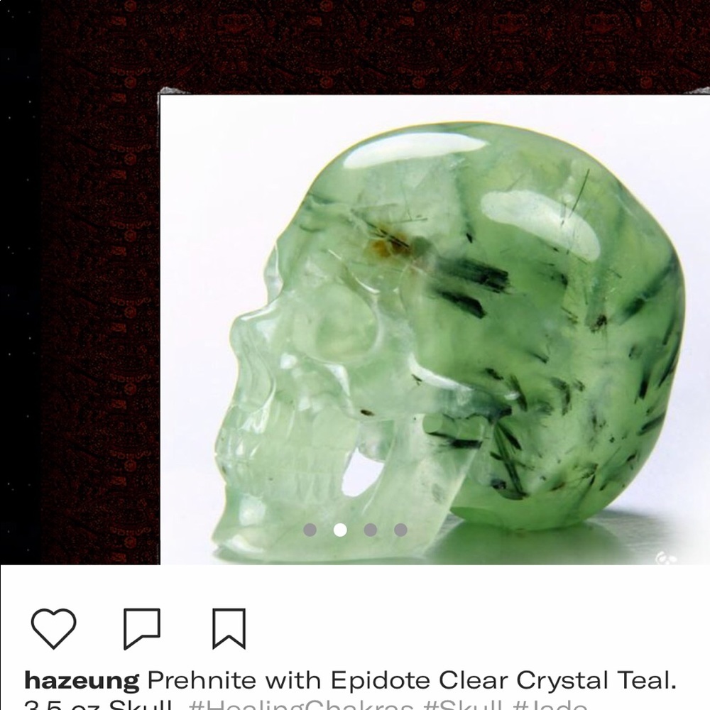 Crystal skull